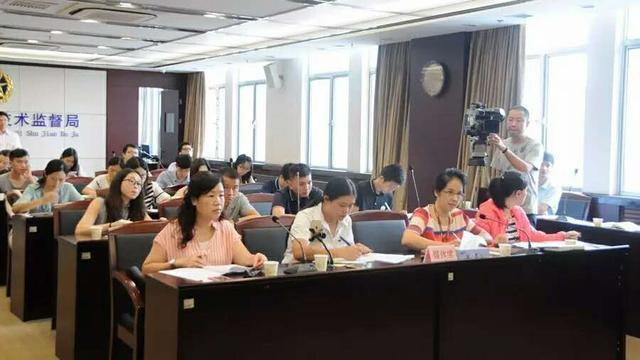 开学季给孩子买校服文具要小心!这些产品不合格4